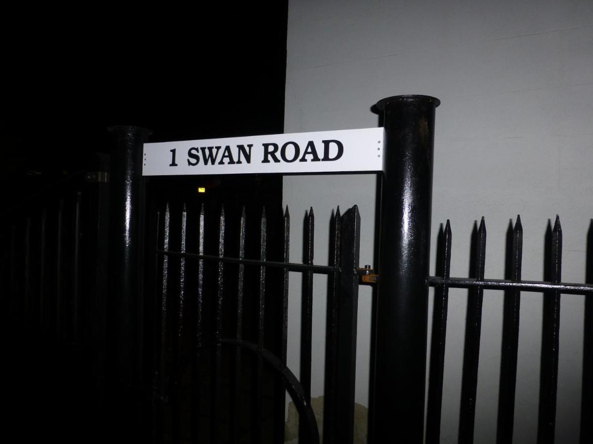 Swan Guest House London - Heathrow Hillingdon Buitenkant foto